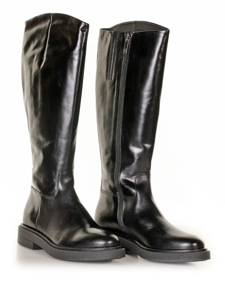 Brook boot in matte leather 2