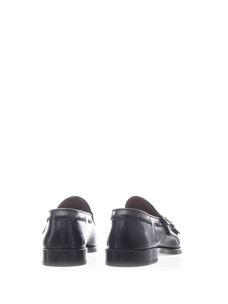 Double buckle leather loafer