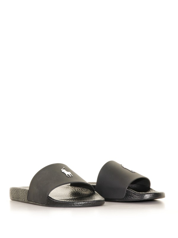 Rubber slipper with logo