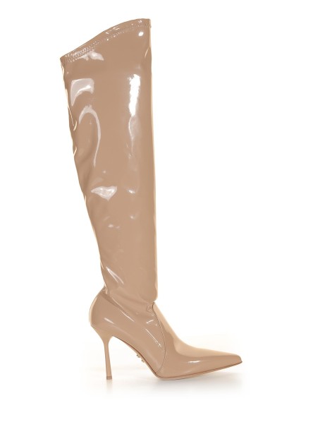 Boot in shiny stretch leather