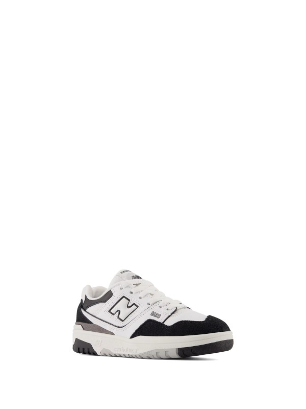 550 white and black junior sneaker