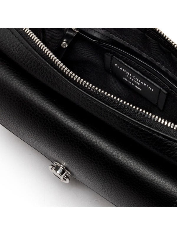 Deva Shoulder Bag in Hammered Leather