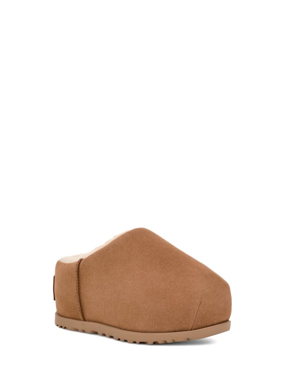 Pumped chestnut suede and faux fur slippers
