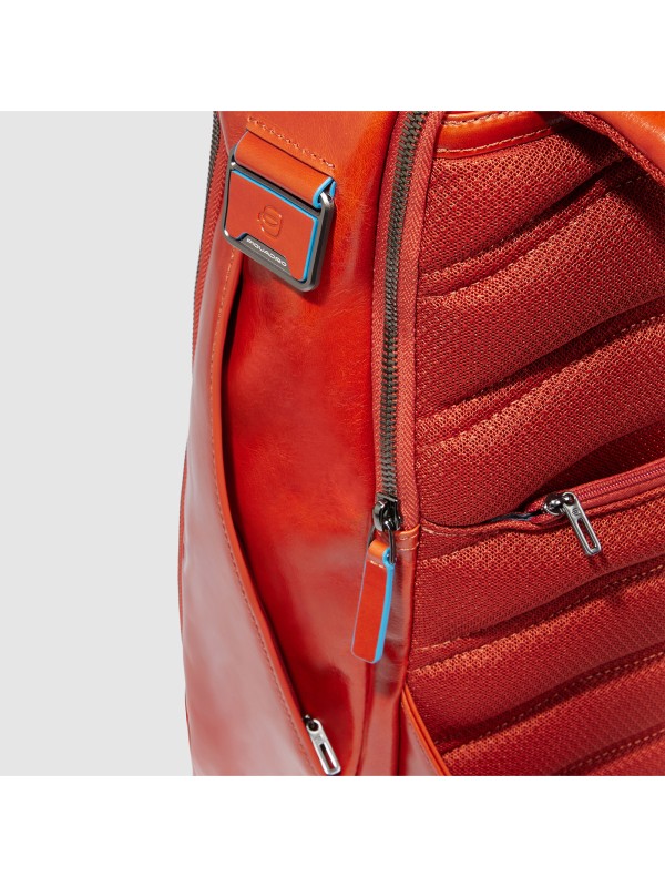 14" laptop backpack with 2 compartments
