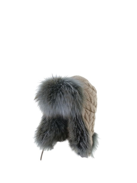 Aviator hat in pure cashmere with braids