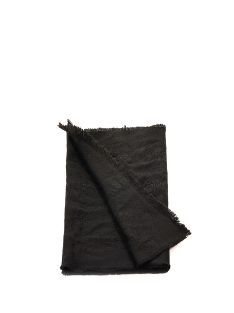 Scarf with fringes 2