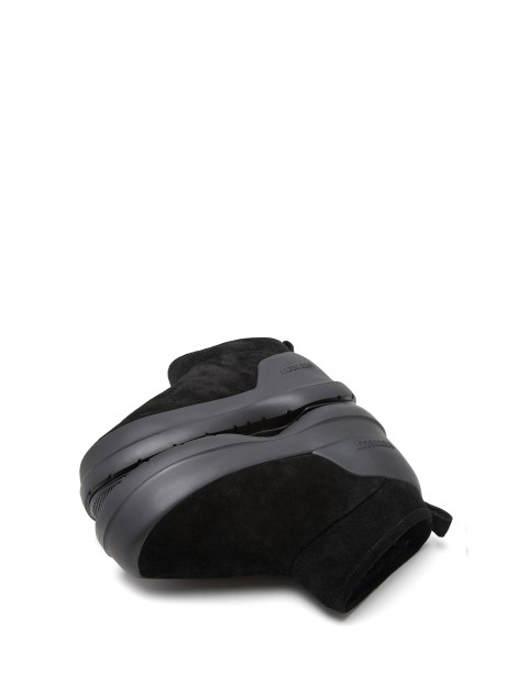 Low Black Suede Polish