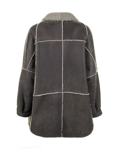 Long coat in sheepskin and curly wool