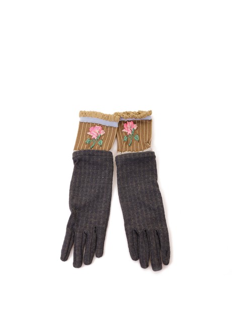 Gloves with flower in wool and fabric