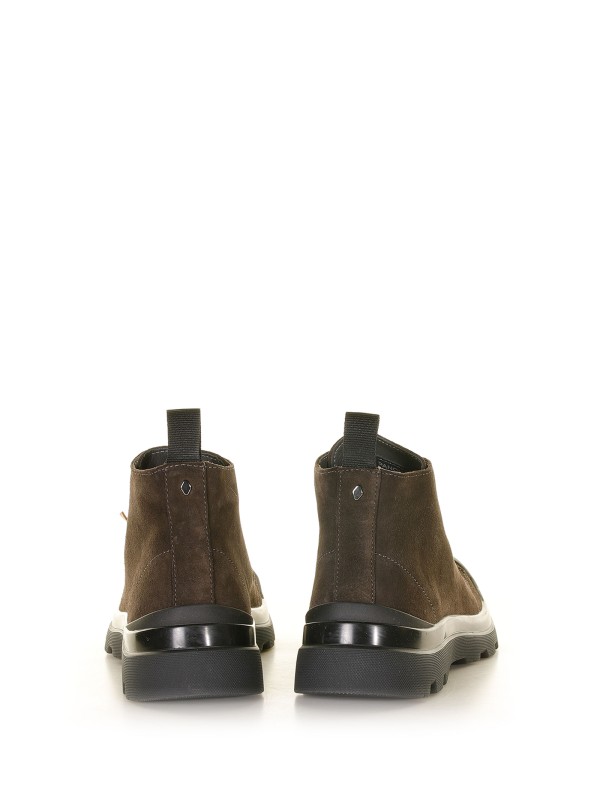 P03 ankle boot in brown suede