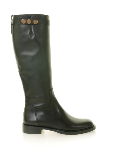 Black leather boot with zip