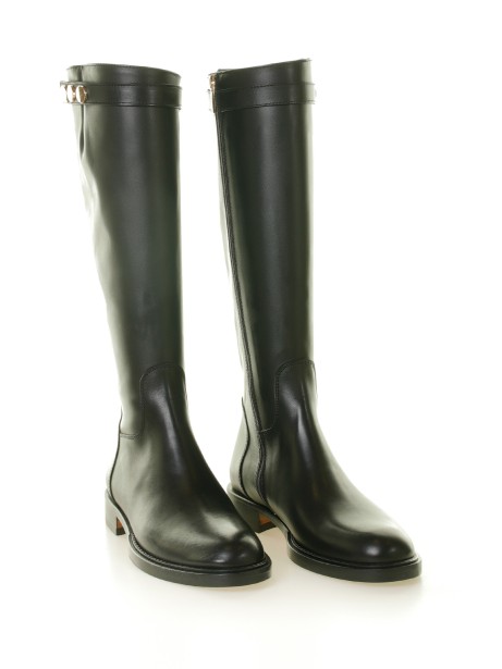 Black leather boot with zip 2