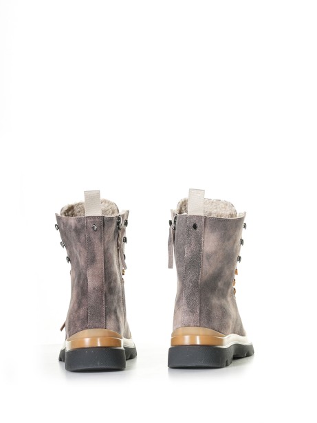 Suede ankle boot P03