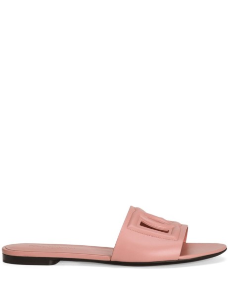 Slide in calfskin and DG logo