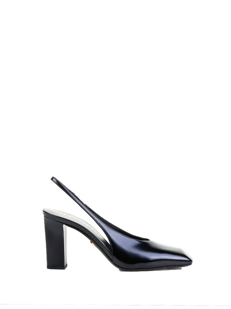 Décolleté slingback in vernice