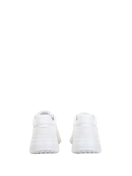 Hi-Fi platform leather sneaker