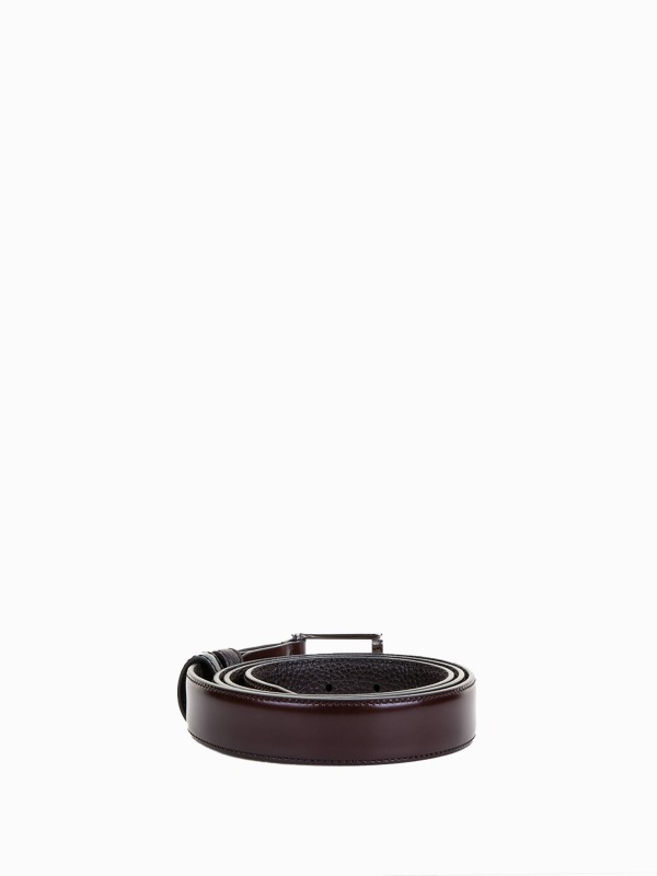 Semi-gloss leather belt