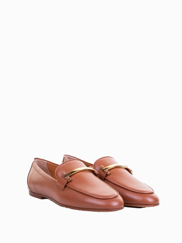 Moccasin in calfskin with leather sole