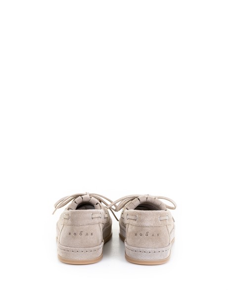 H683 Boat Shoes with Fringes