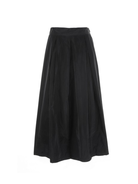 Black long skirt