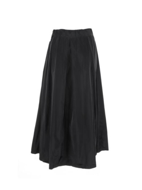 Black long skirt