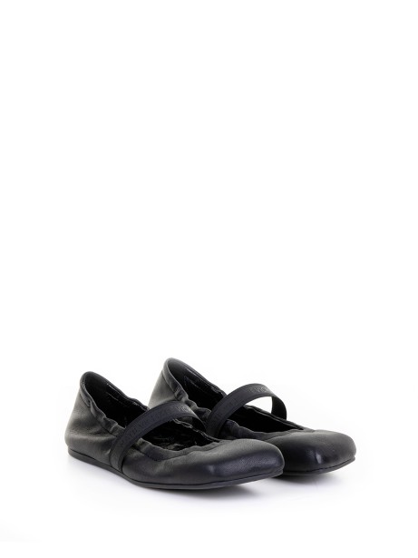 Black Leather Ballerina with Elastic 2