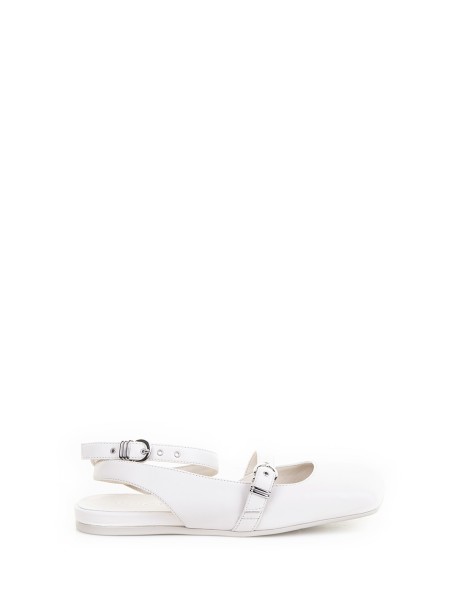 Chanel Low White Leather