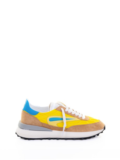 Running sneakers in nylon and suede