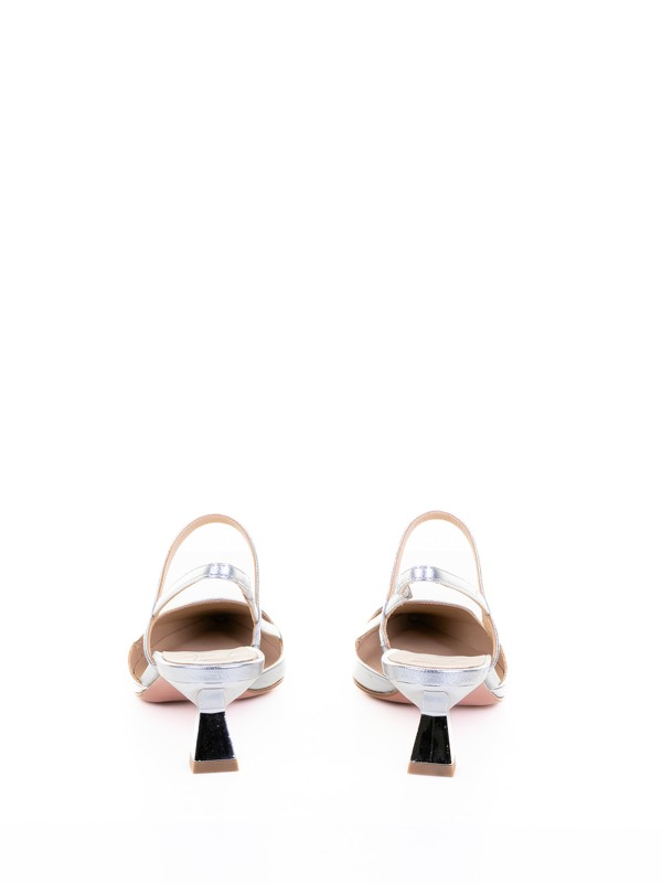 Décolleté slingback in silver laminated nappa