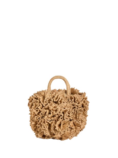 Handbag with shoulder strap in natural raffia