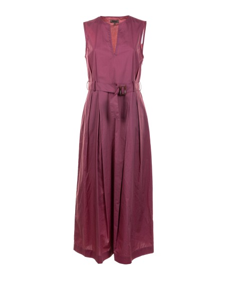Long sleeveless dress with belt at the waist