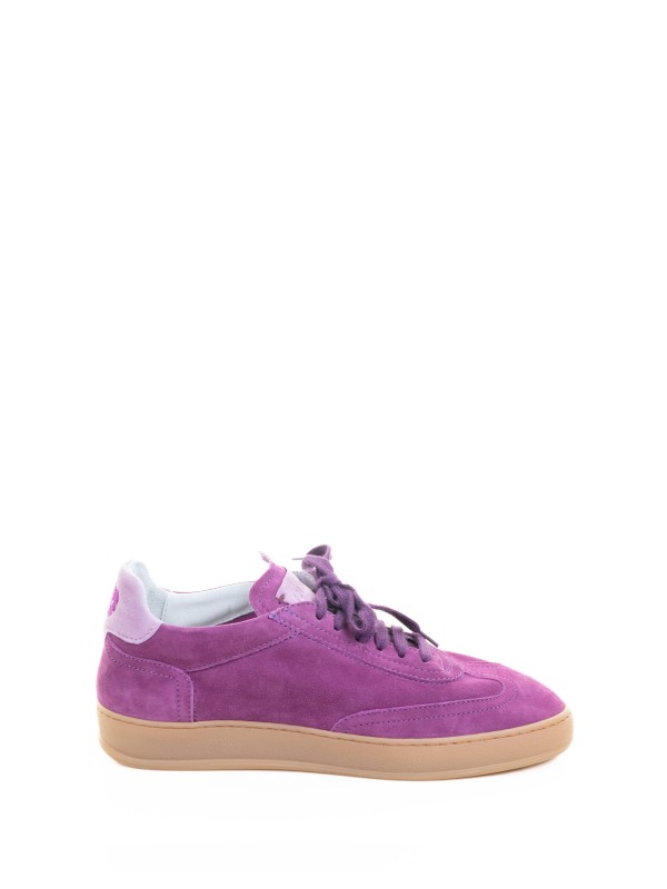 Women's Sneaker in cyclamen suede