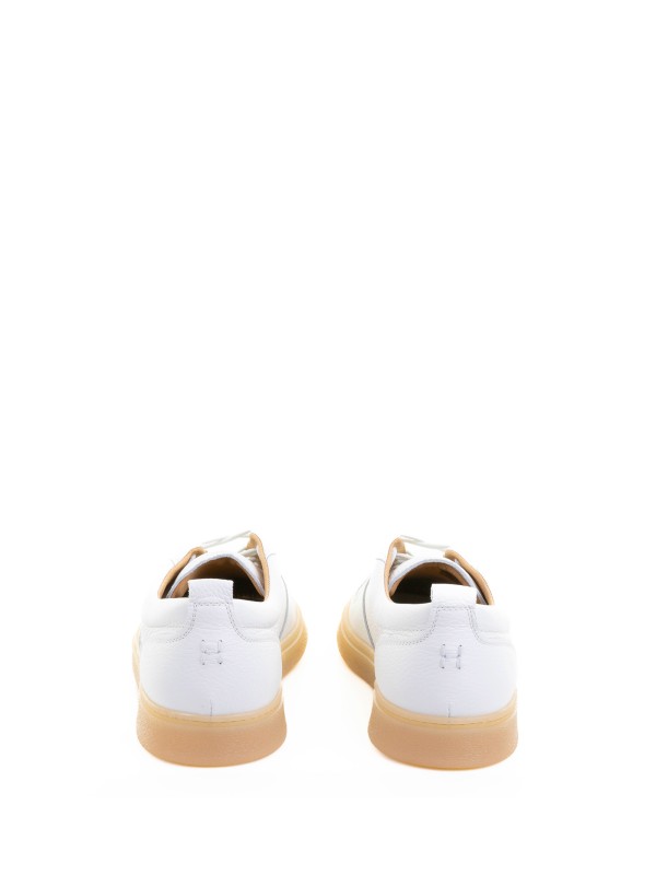 Sneaker uomo in pelle e fondo a contrasto