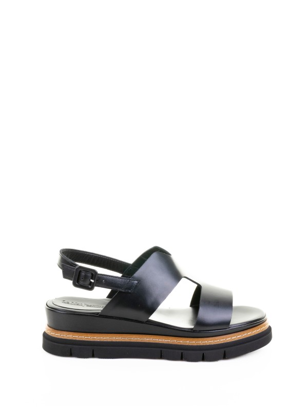 Sandalo nero in pelle Sandalo nero in pelle