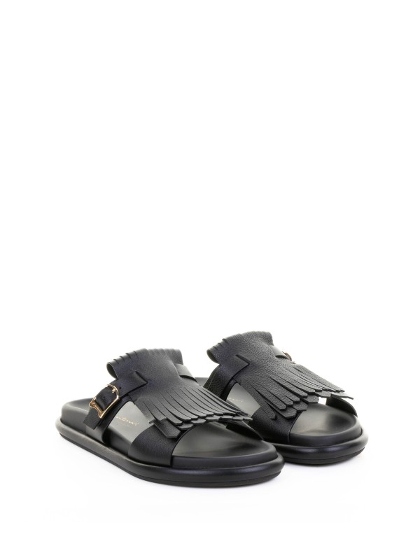 Black leather slipper with fringe