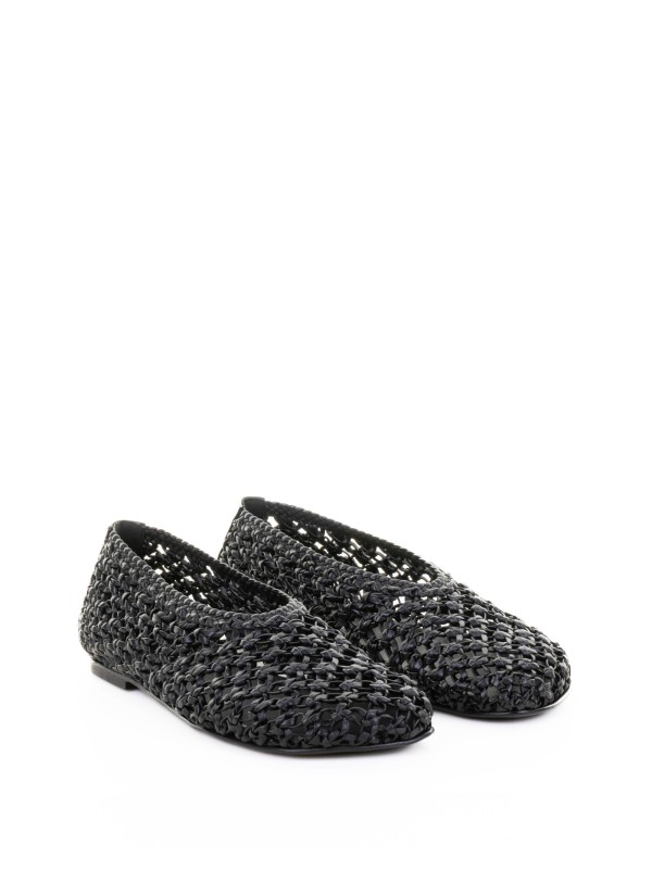 Perforated leather slipper