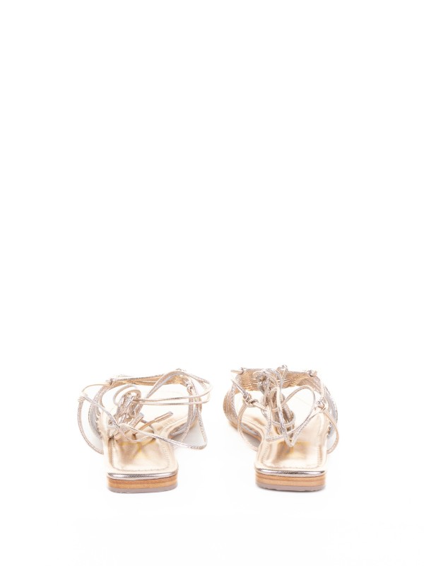 Gold sandal in laminated leather