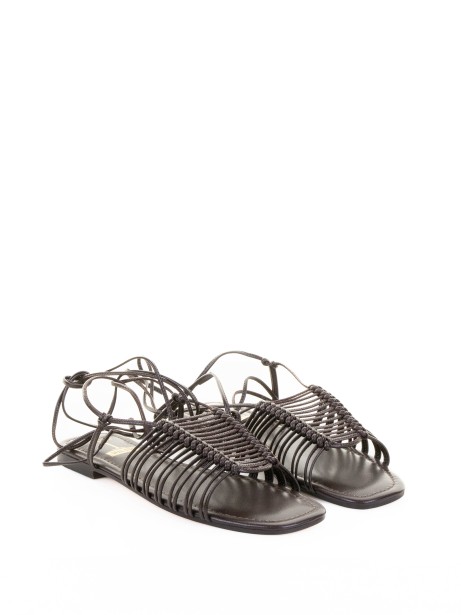 Choco sandal in calfskin 2