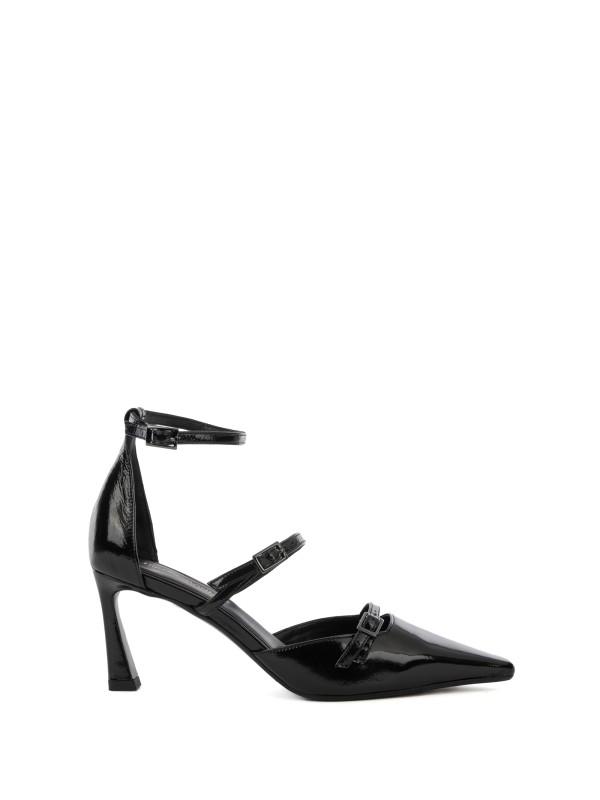 Black leather décolleté with strap