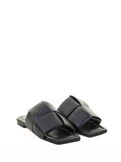 Black flat leather slipper