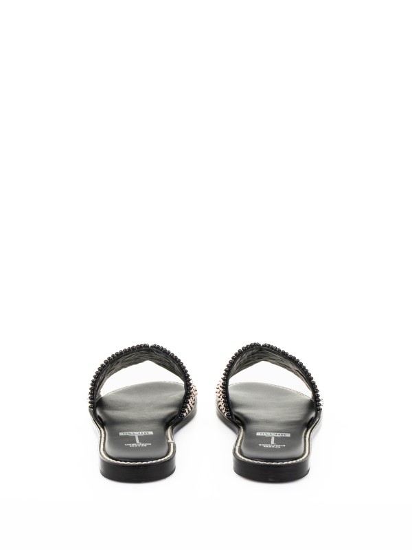 Two-tone slipper with beads