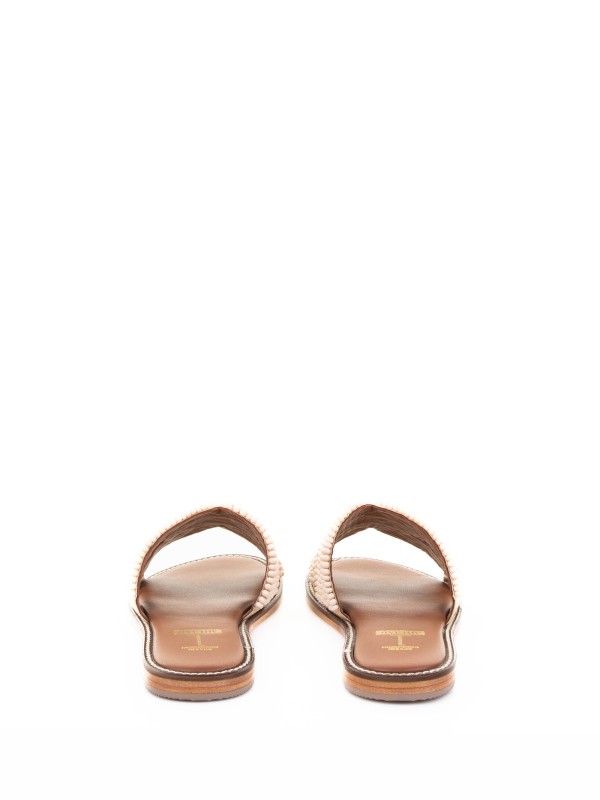 Natural slipper with beads