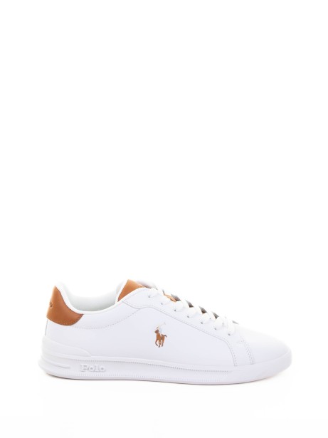 Sneaker bianca con tallone e logo a contrasto