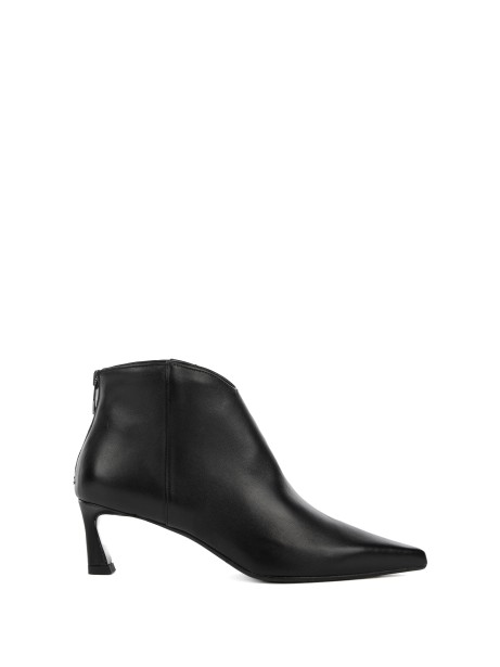 Stivaletto in pelle nappa nero