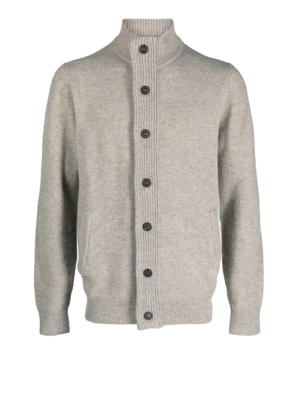 Cardigan beige con bottoni