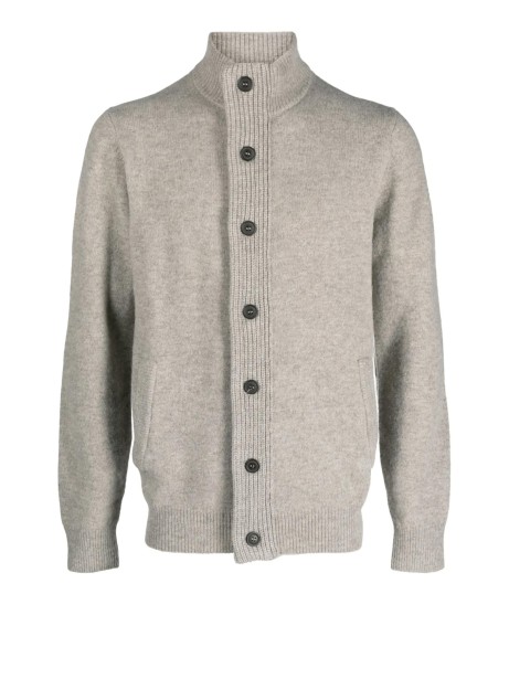 Cardigan beige con bottoni