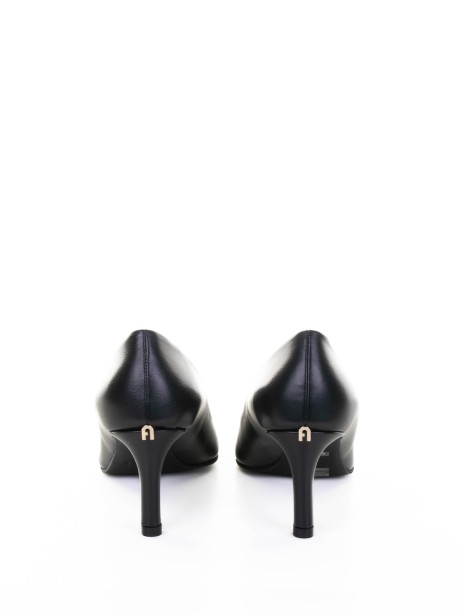 Decolleté nero in pelle