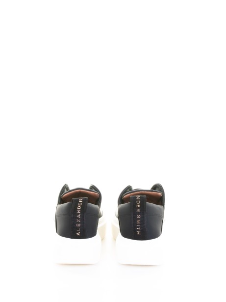 Sneaker Wembley slip on nera