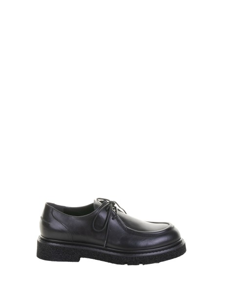 Mocassino nero in nappa con lacci