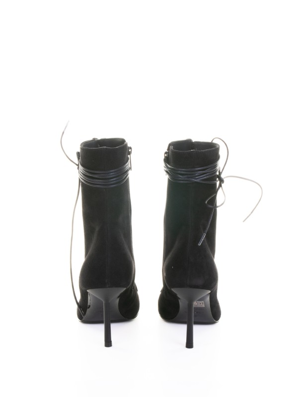 Stivaletto Colette con stringhe nero in velluto